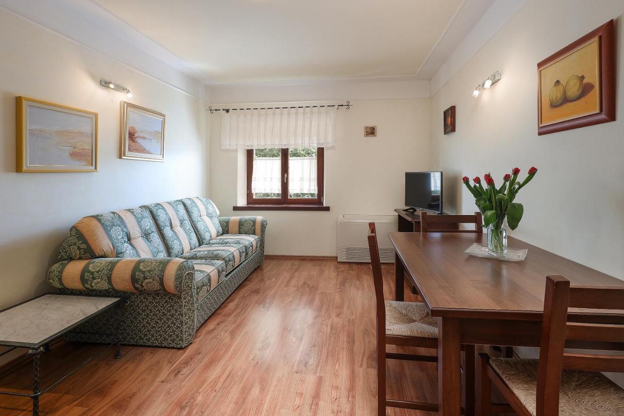 Casa Rustica Dva Baladura Apartments Kanfanar Dış mekan fotoğraf