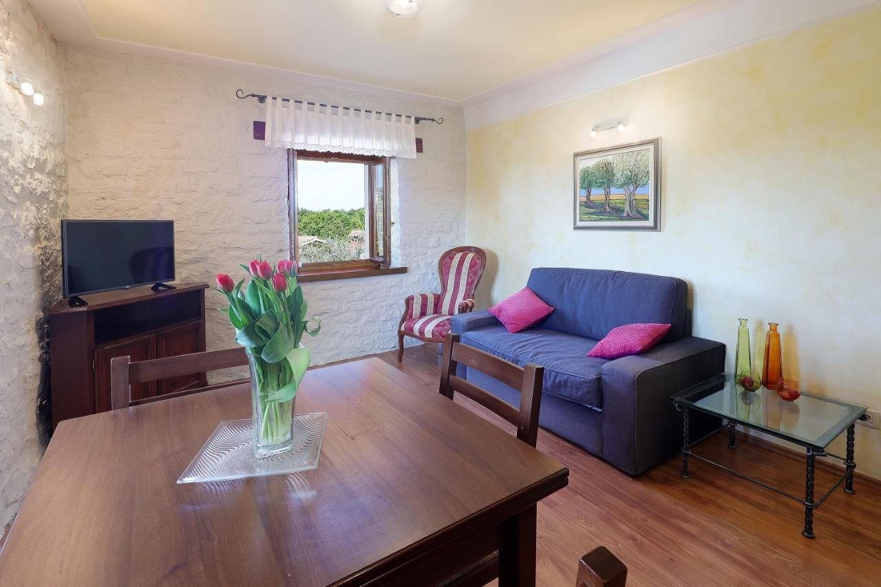 Casa Rustica Dva Baladura Apartments Kanfanar Dış mekan fotoğraf