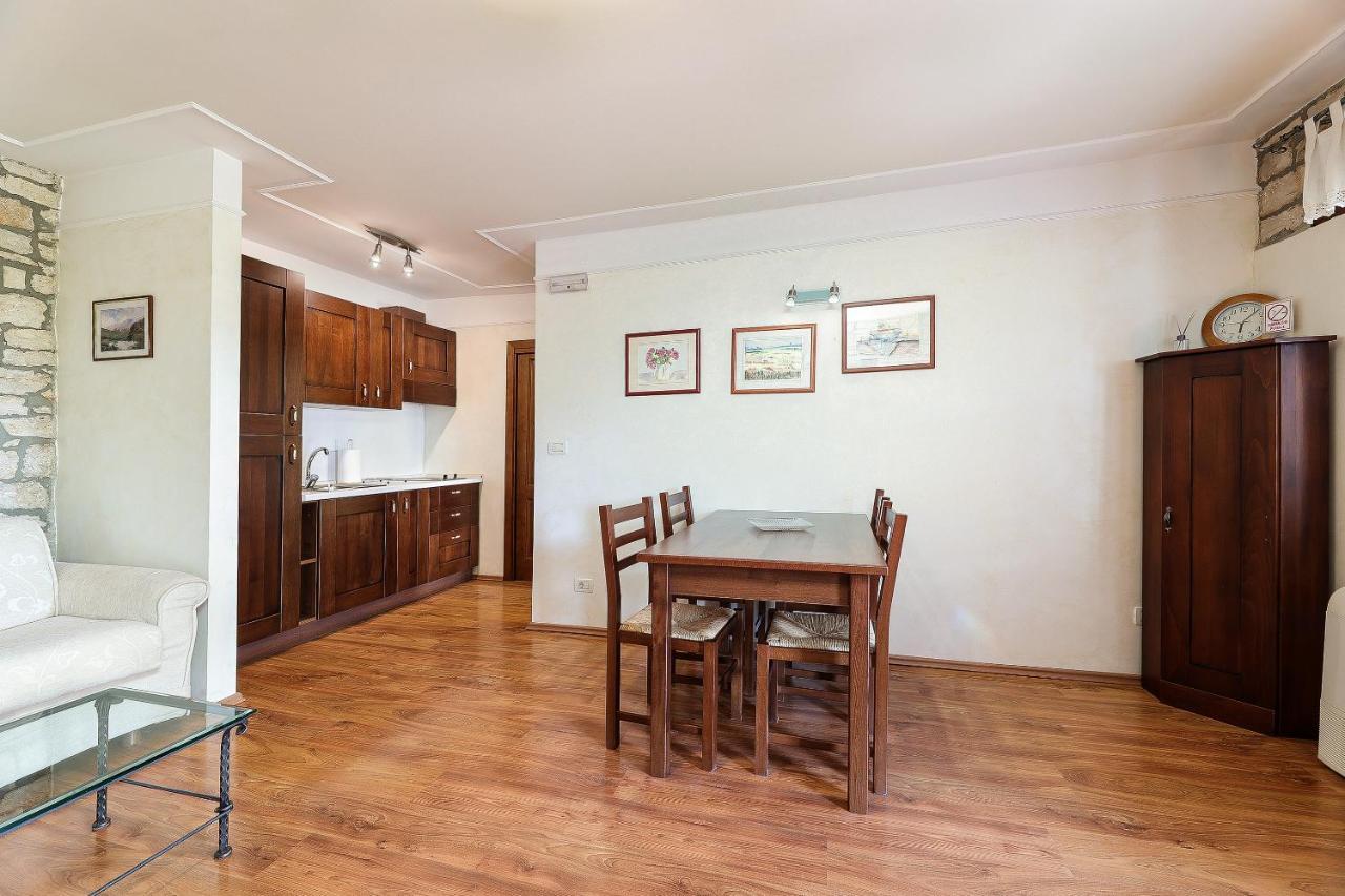Casa Rustica Dva Baladura Apartments Kanfanar Dış mekan fotoğraf